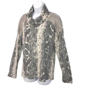 Cable & Gauge Snakeskin Print Checkered Print Sweater Sz. M